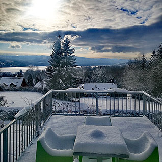 Výhled na Lipno z terasy apartmánu A8